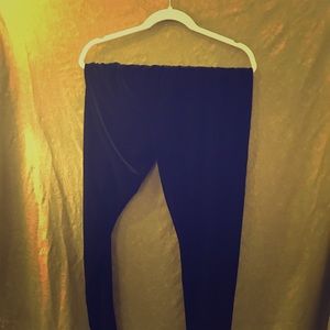 Black velvet leggings XL